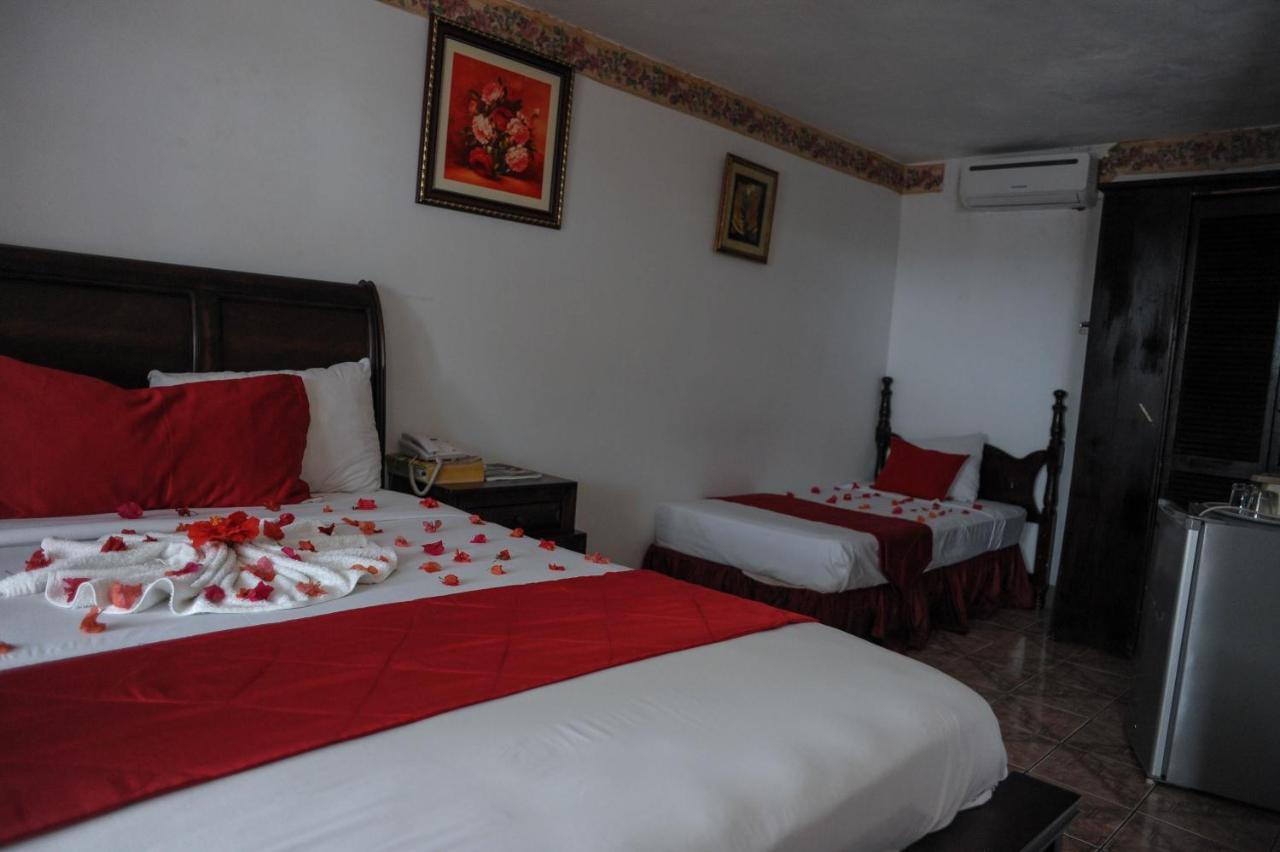 Glorianna Hotel Montego Bay Exterior photo